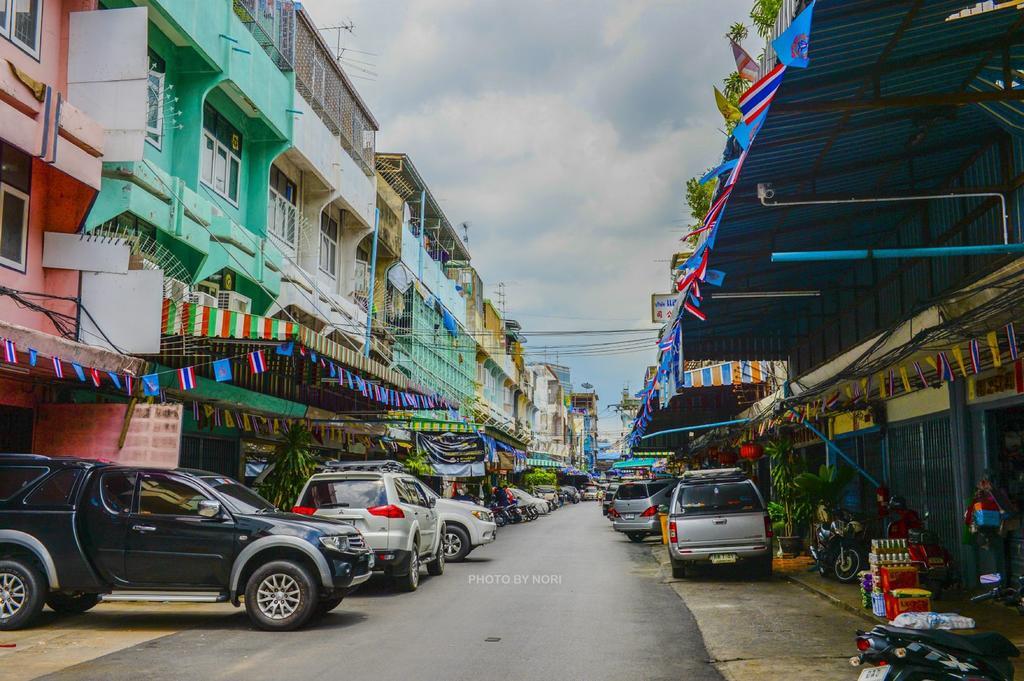 The Backpack Hostel Bangkok Exterior photo