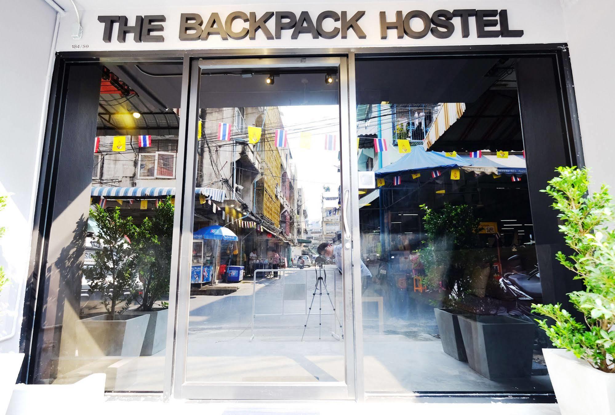 The Backpack Hostel Bangkok Exterior photo