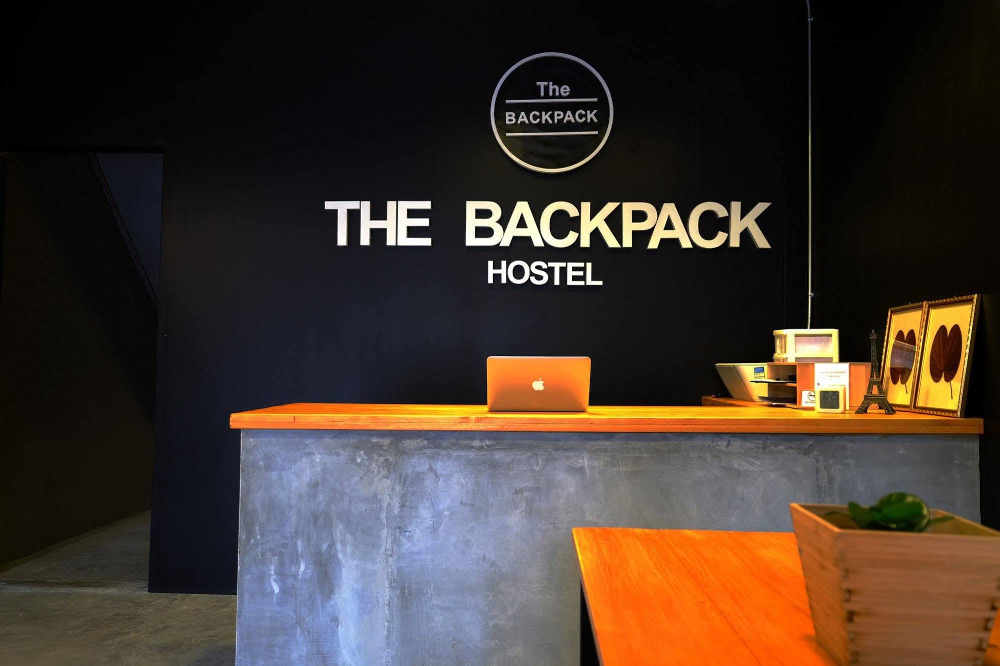 The Backpack Hostel Bangkok Exterior photo